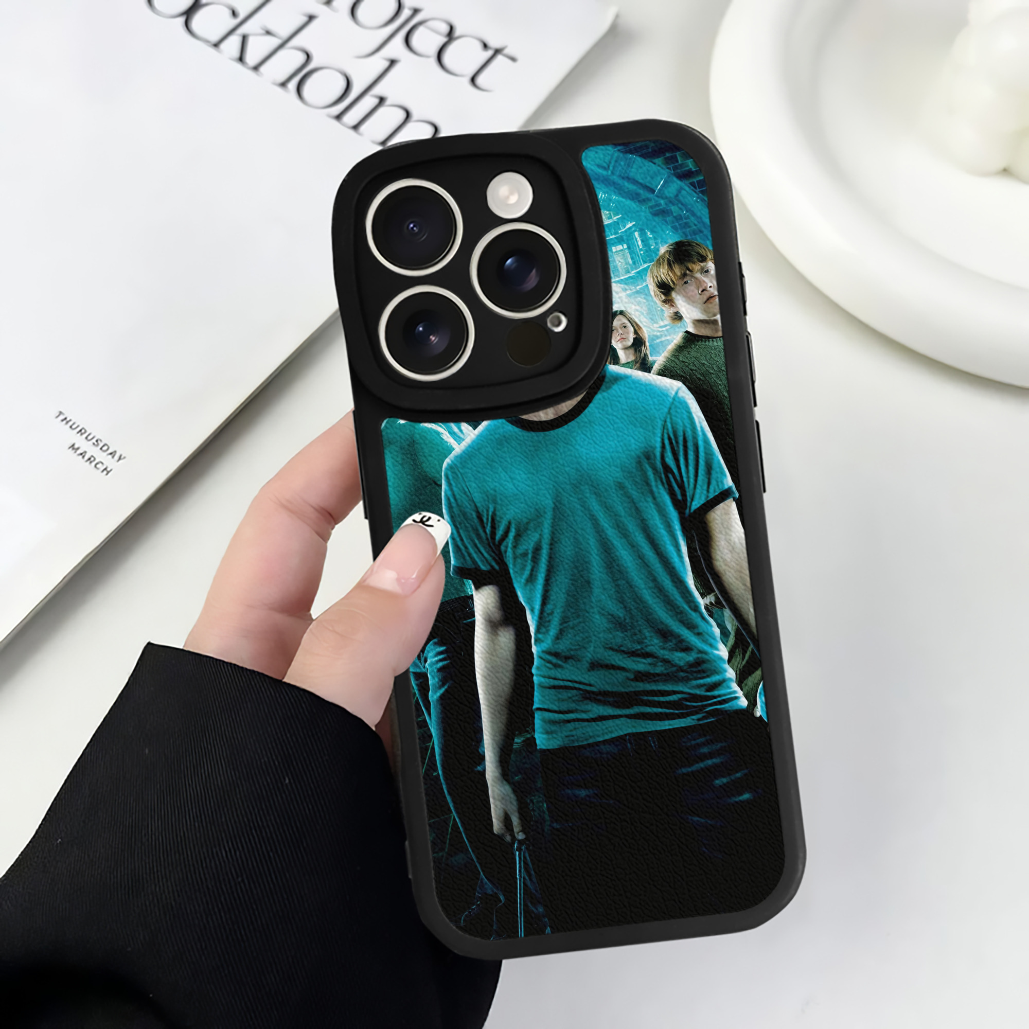 （画像用） Harry Potter ハリー・ポッターシリーズ 【iPhone 16シリーズ対応】シリコンスマホケース（レザー調） 材質：シリコン